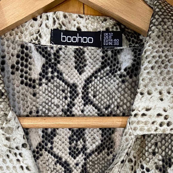 Snakeskin short sleeve blouse - Picture 2 of 3